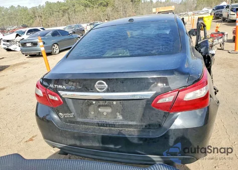 2018 Nissan Altima 2.5 z USA, uszkodzony, nr VIN 1N4AL3APXJC129748